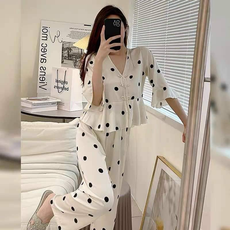 Bộ mặc nhà bộ pijama lụa mịn cao cấp áo croptop tay lỡ tiểu thư