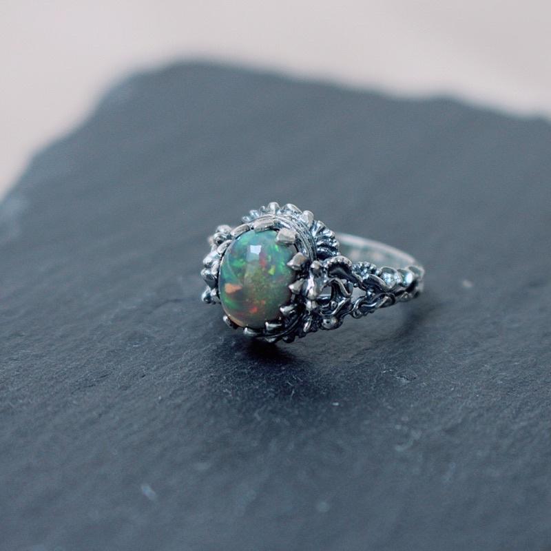 Nhẫn Black Opal Vintage NBOV22A Patronus