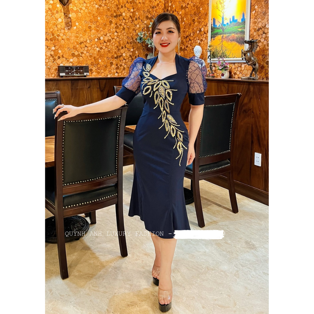 Đầm Body Nữ Hoàng Phối Lưới Đính Đá