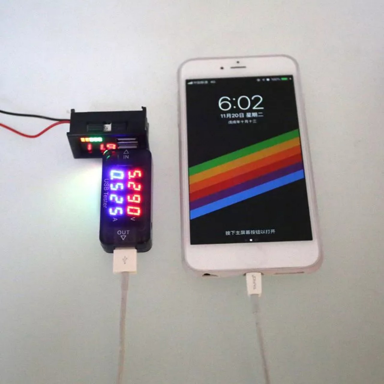 Đồng hồ báo điện áp ắc quy kèm sạc USB đa năng cao câp