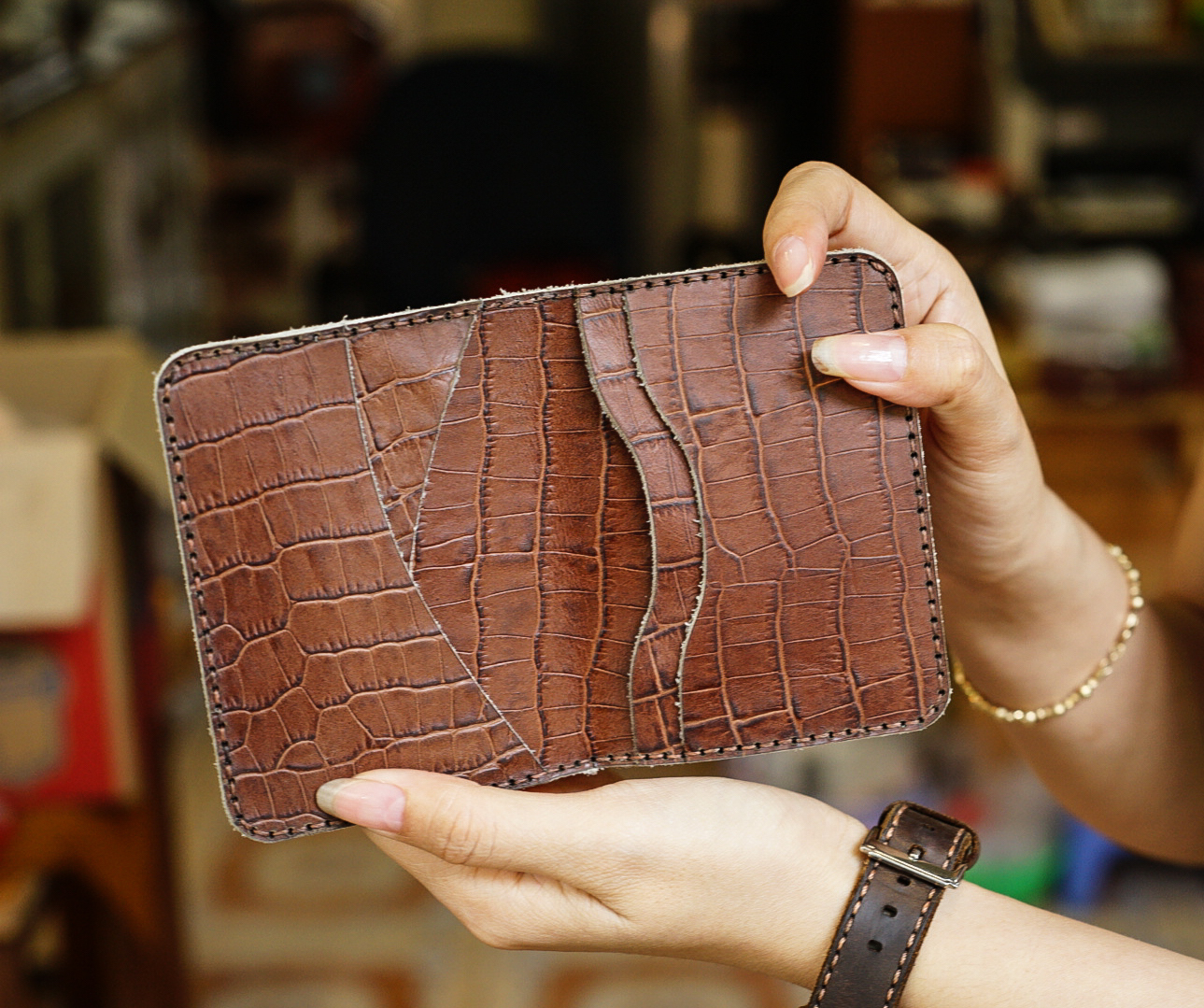 VÍ TRỐNG ĐỒNG XANH LÁ CÂY - RAM ONE - DA BÒ THUỘC BẰNG THẢO MỘC TỐT CHO SỨC KHỎE - CHÍNH HÃNG RAM LEATHER