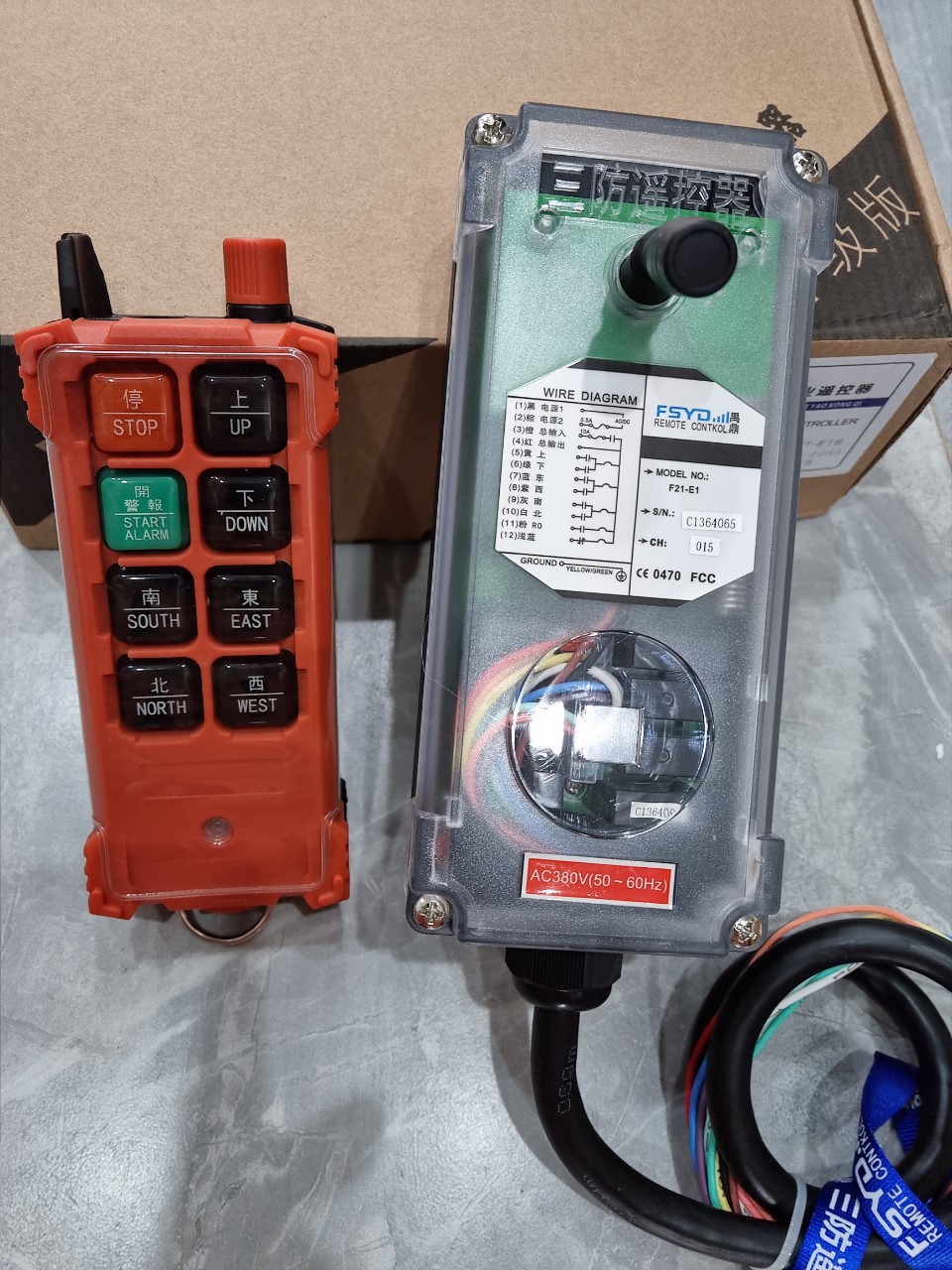 Điều khiển cẩu trục từ xa F21E1B điện áp 380V chống nước, chống va đập loại tốt