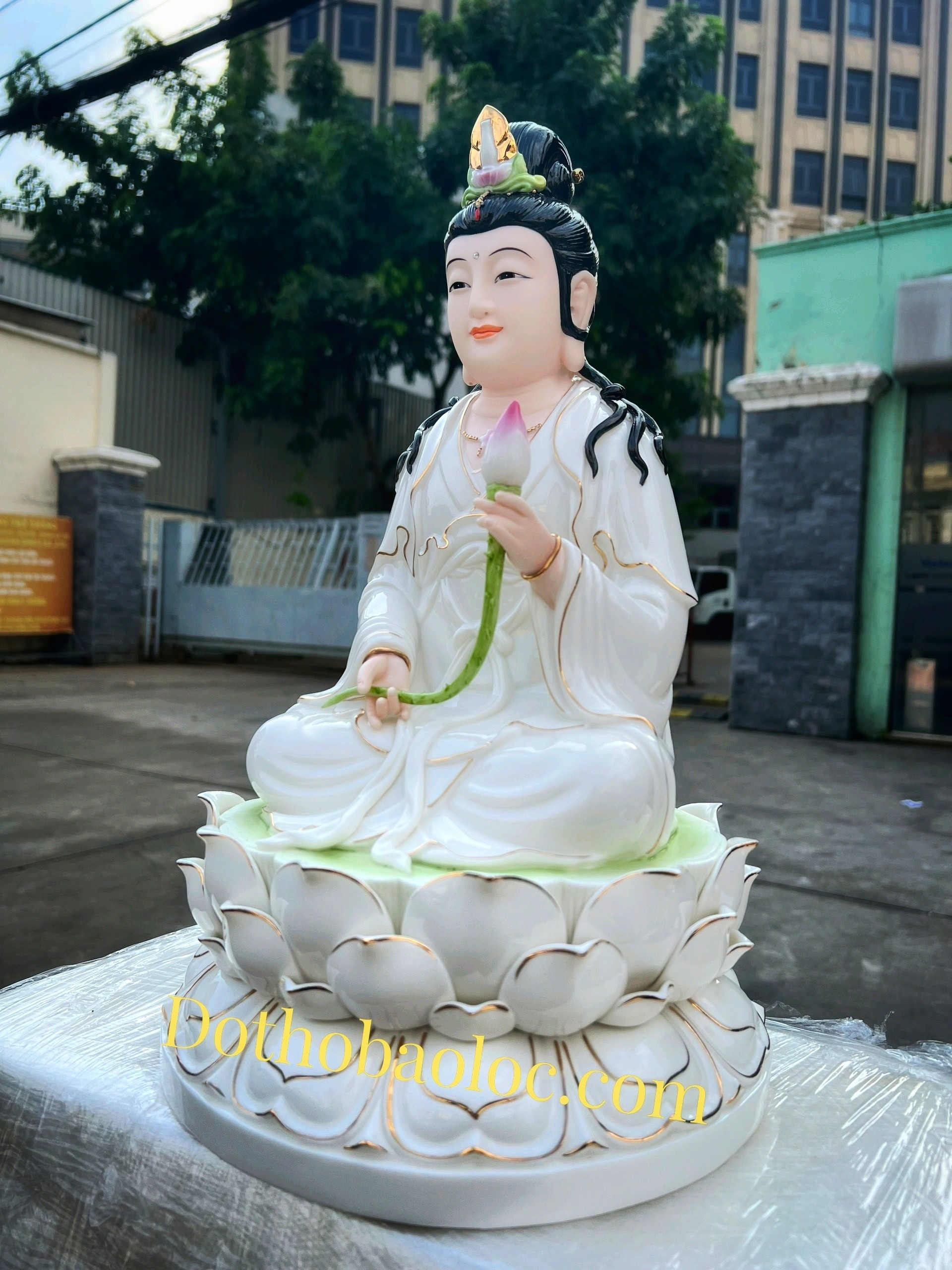 Tượng Phật Đại Thế Chí cao cấp bằng sứ đế trắng cao 40cm