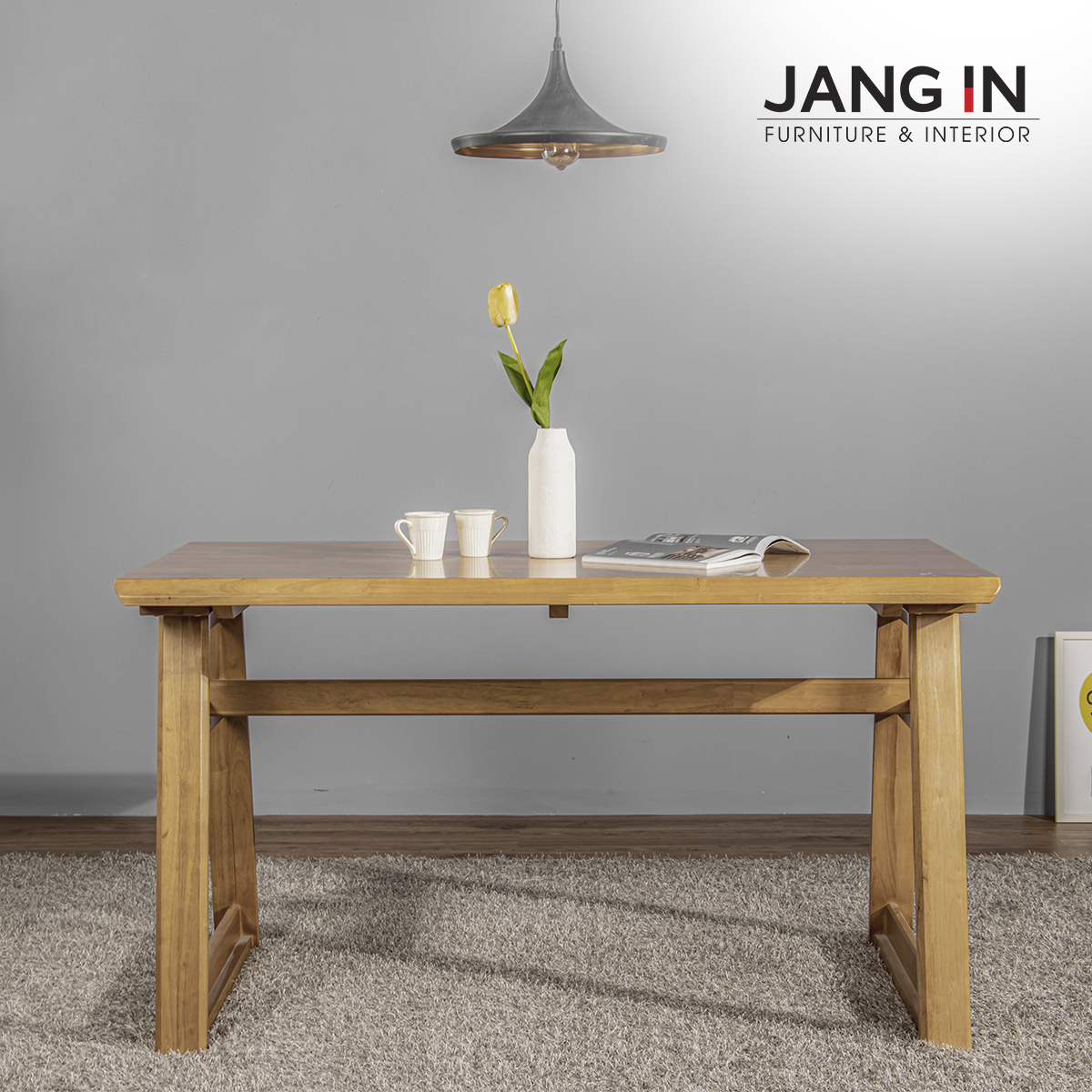 Bộ bàn ăn Florin 4 chỗ ghế xoay + 4 nệm ghế 1504000001-01