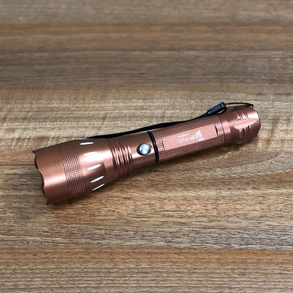 Đèn pin Siêu Sáng UltraFire 8028  ( Hàng Chính Hãng )