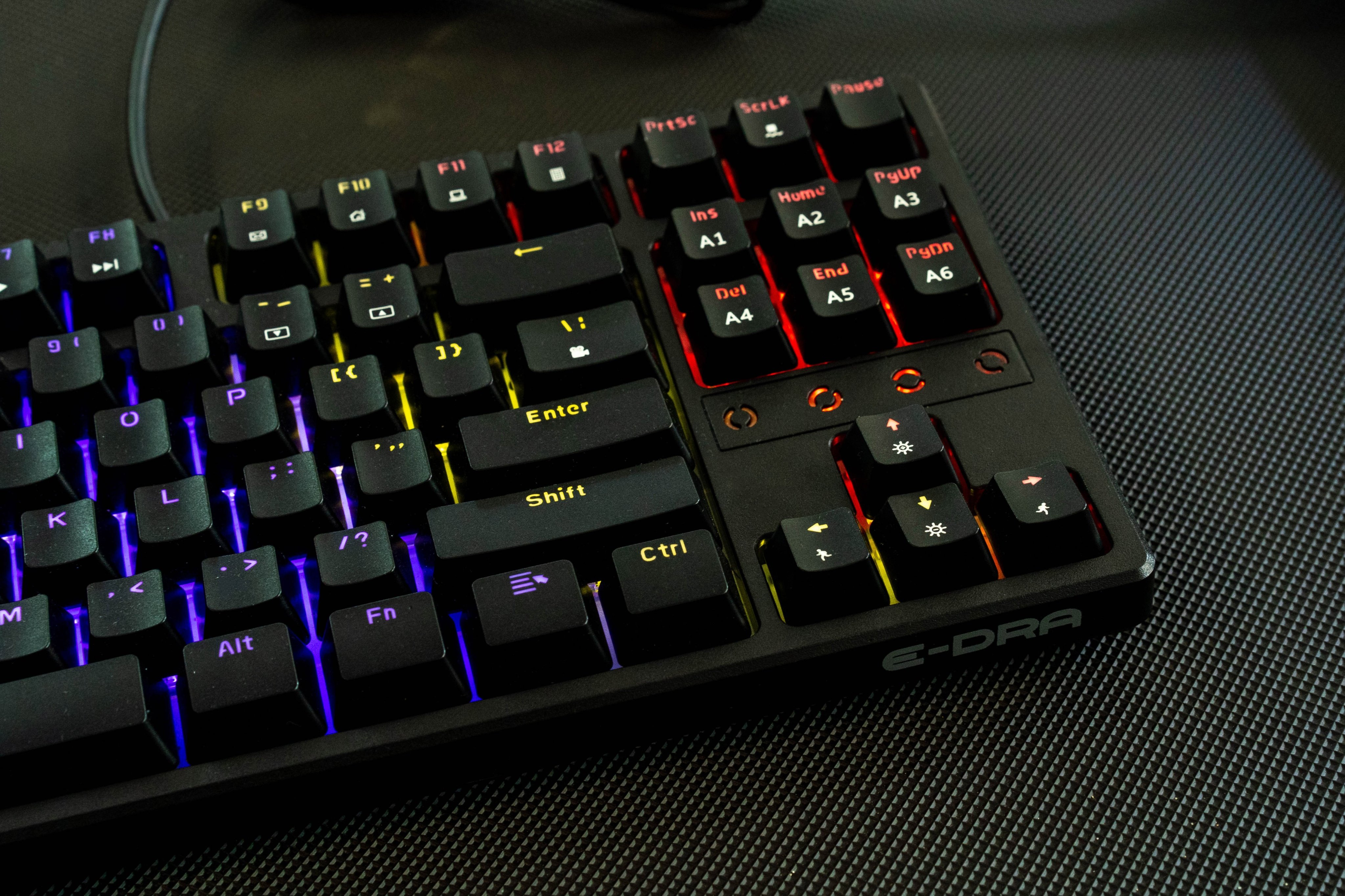 Bàn phím cơ chơi game có dây E-Dra EK3287 - Led Rainbow - E-dra Switch - Hàng chính hãng