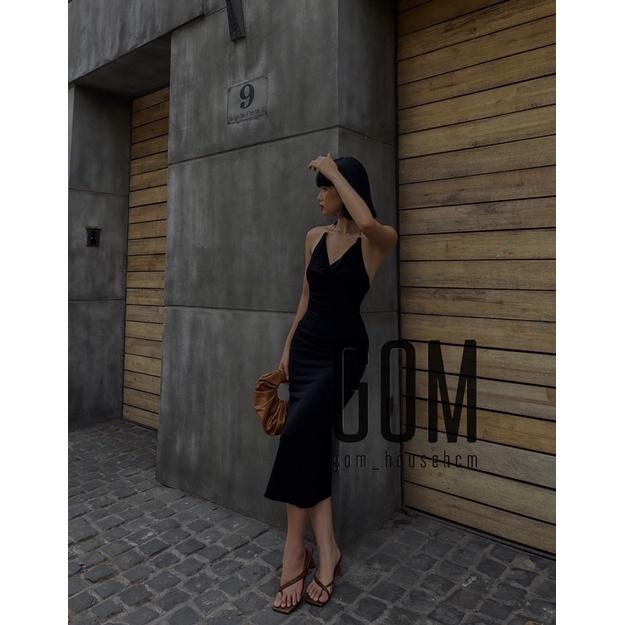 Đầm body cổ đỗ hở lưng