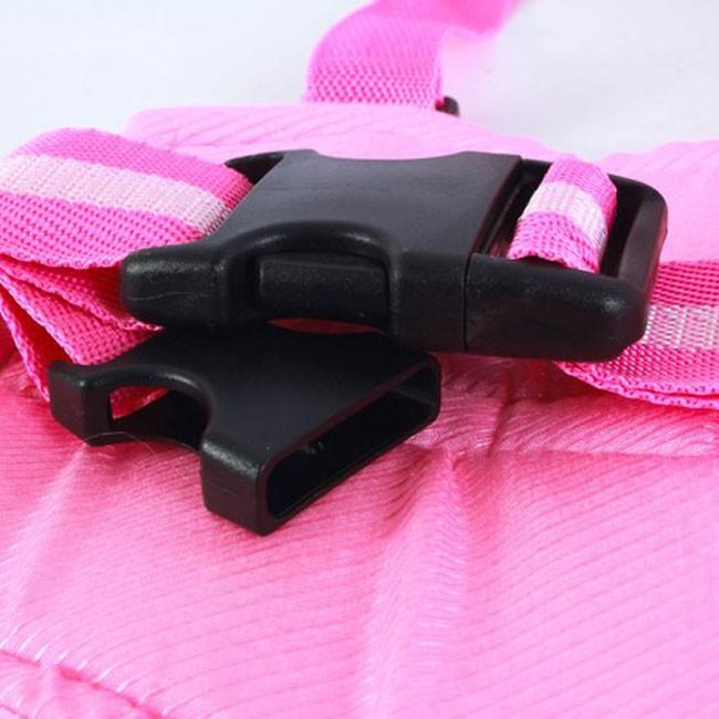 Đai xe máy có đỡ cổ cho bé