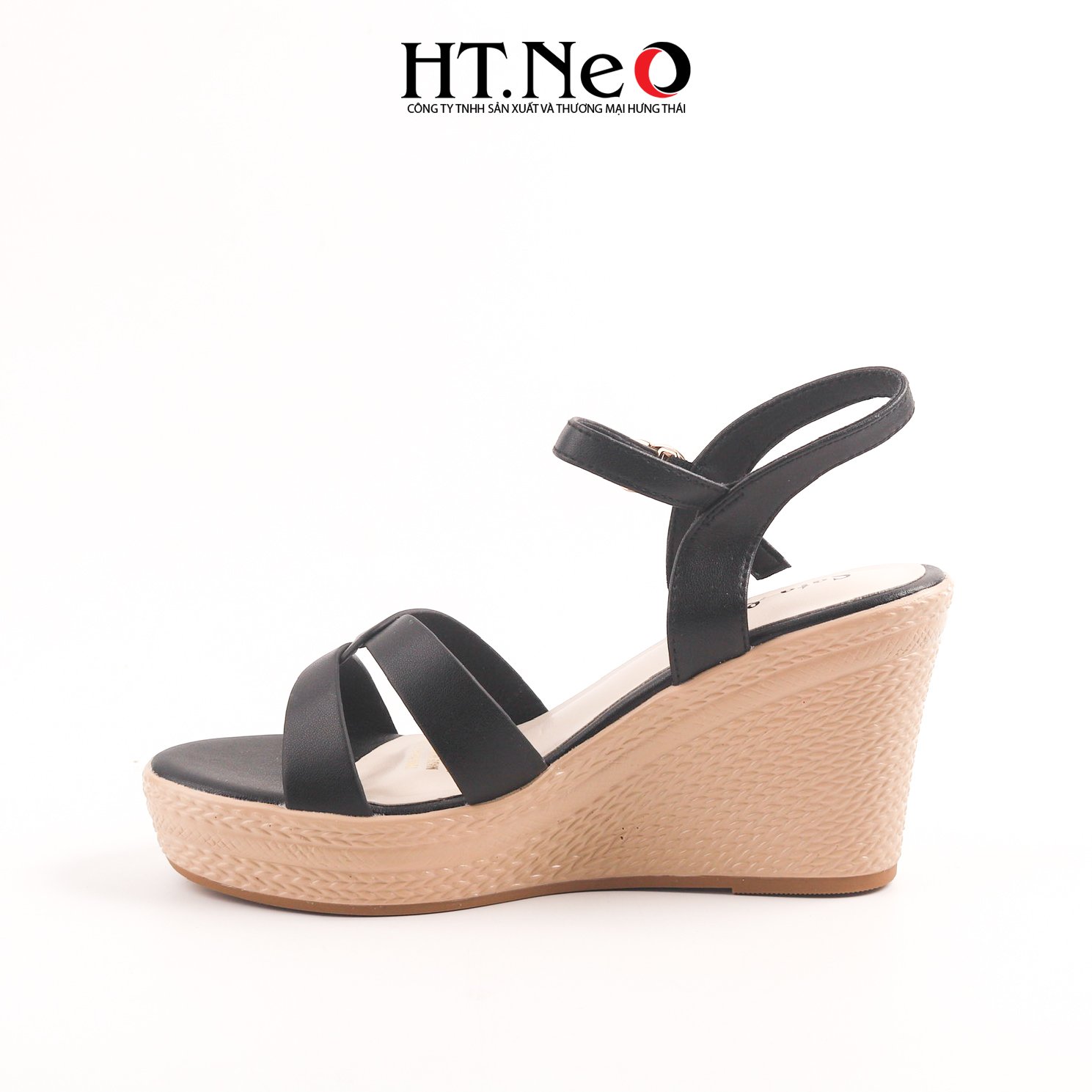 Sandal nữ đế xuồng 7P, quai da, kiểu dáng đơn giản, trẻ trung, dễ đi, phù hợp cho các chị, các cô đi để chụp áo dài SDN218