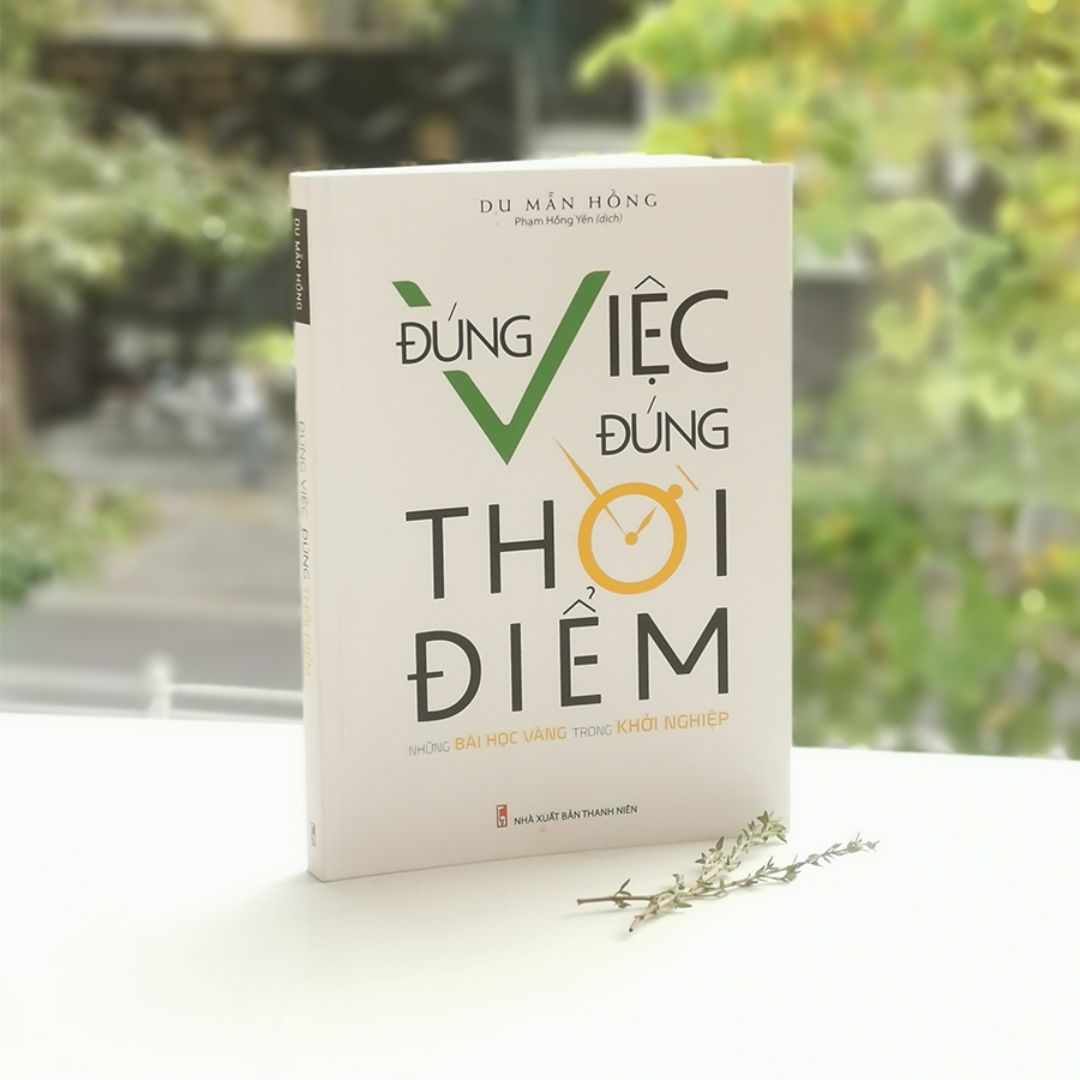 Combo sách: Đúng Việc Đúng Thời Điểm & Xây Dựng Sự Độc Đáo