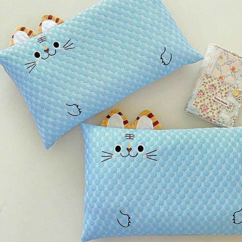 Gối Đầu Cho Bé Gối Băng Lạnh Hình MÈO Thoáng Mát Không bị dính mồ hôi dùng vải lụa mềm