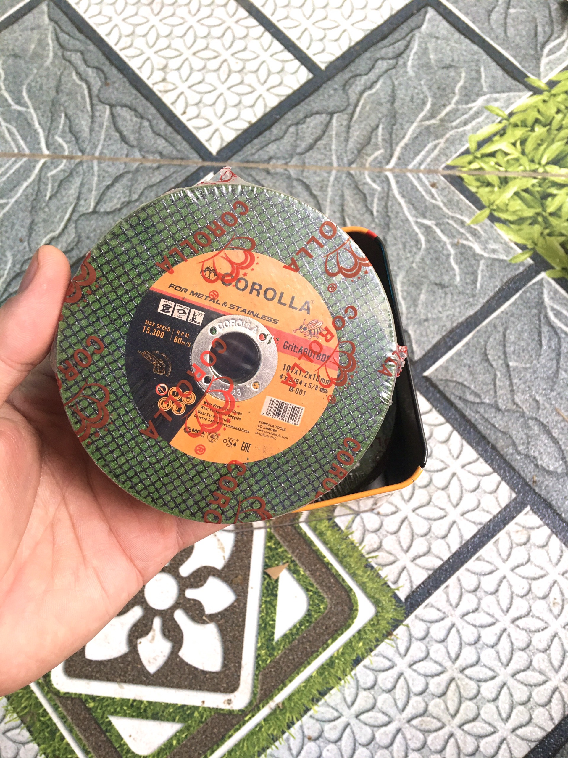 Đá cắt Xanh Corola 1 tấc