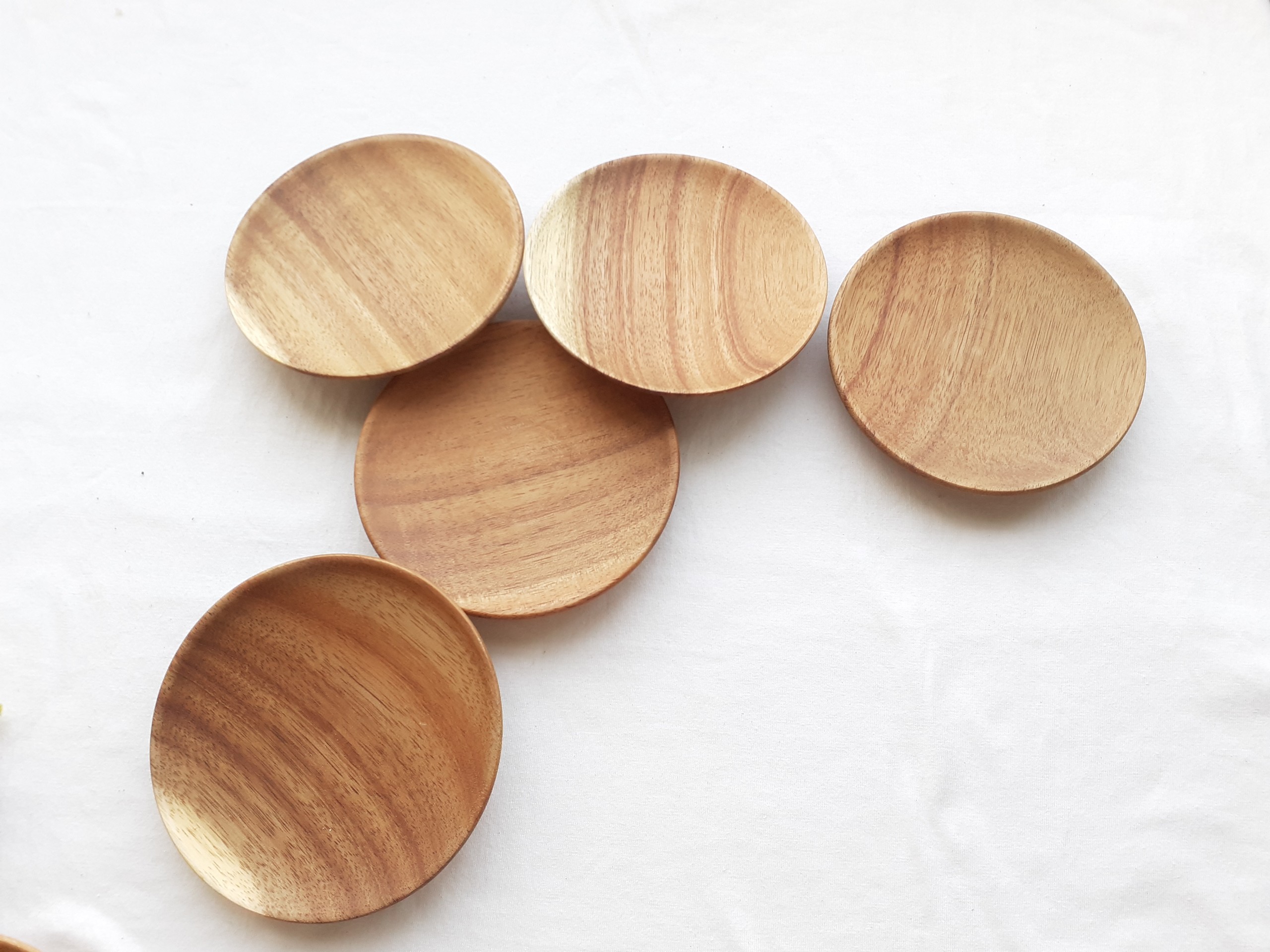 Bộ 6 đĩa gỗ KEO tròn nhỏ lót cốc, ly 10 cm ( ĐG 01 )