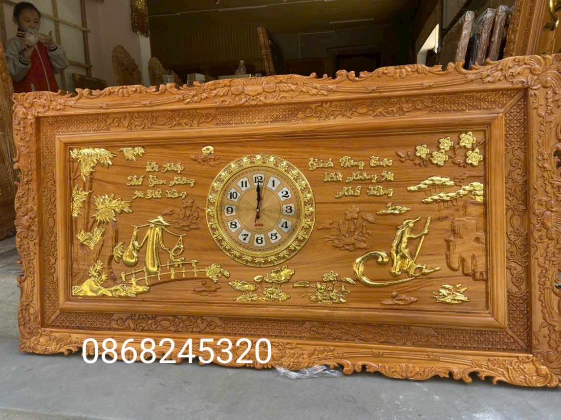 Tranh đồng hồ khắc chữ cha mẹ bằng gỗ gõ đỏ đep long lanh kt 67×127×4cm
