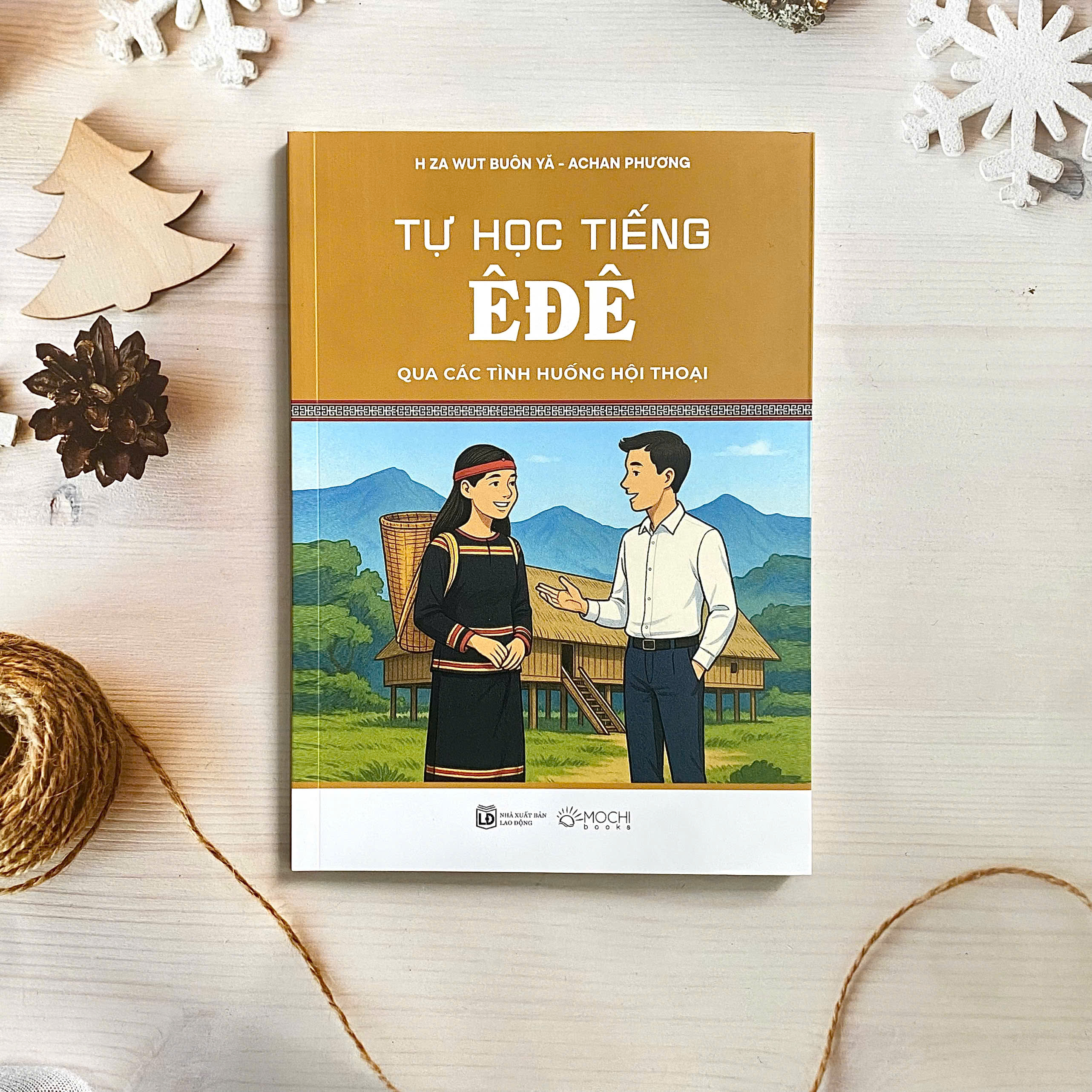 Sách - Tự học tiếng Êđê qua các tình huống hội thoại