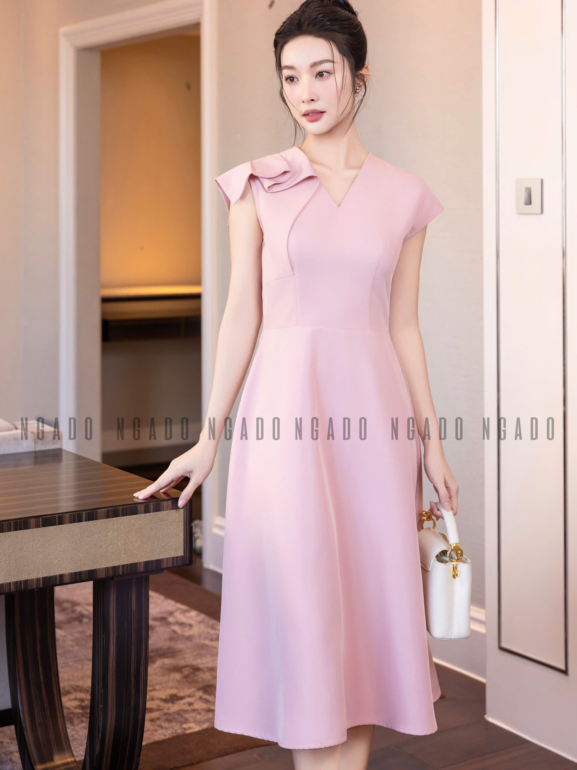 Đầm hồng xếp ly vai NGADO , đầm kiểu Nữ , đầm dự tiệc , công sở