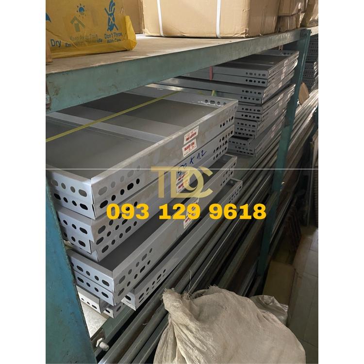 Mâm Kệ Sắt V Lỗ Đa Năng Các Loại