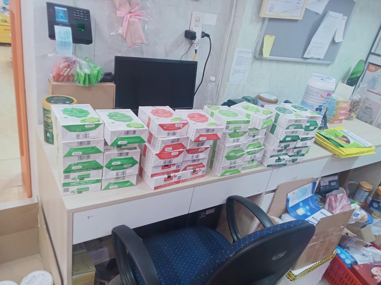 Nông Xanh Garden Combo 4 Hộp Bột Rau Má Thủy Canh Nguyên Chất + Nguyên Chất Có Đường + Đậu Xanh Cốt Dừa + Hạt Sen Hộp 15 gói hòa tan uống liền, dễ uống, thanh nhiệt, thải độc, làm đẹp da
