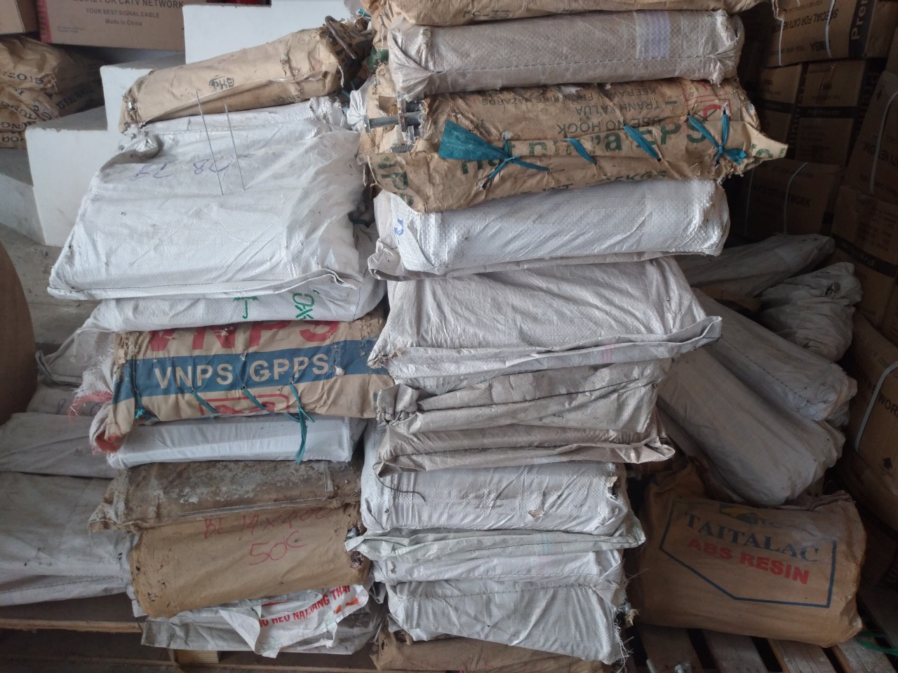 TY BULON TÁN 40 Để giằng mái nhà xưởng, Để treo thang máng cáp trong tòa nhà, Dùng trong lắp đặt hệ thống PCCC, cứu hỏa