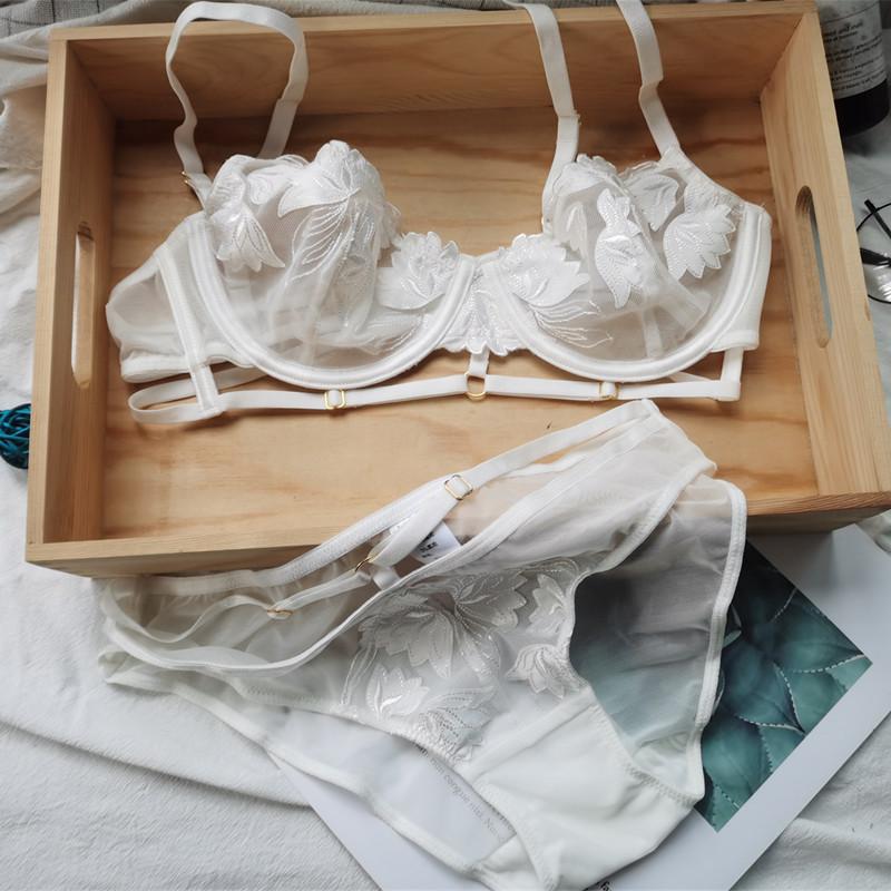 Trong Suốt Siêu Mỏng Lưới Thêu Hoa Áo Ngực Và Quần Lót Bộ Quần Lót Với Đá Sexy Pháp Đúc Thông Hơi Không Quần Lót