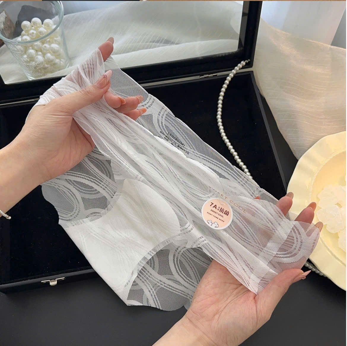QUẦN LÓT LỤA BĂNG KHÔNG HẰN KIỂU MỎNG TỪ 40-60KG DÀNH CHO NỮ
