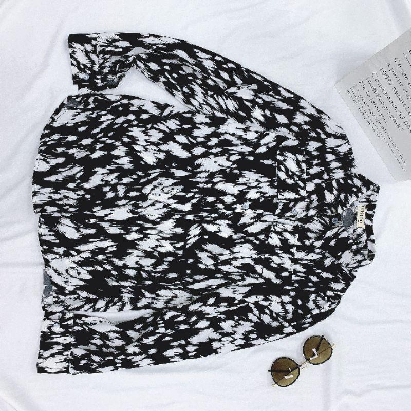 Sơ mi đen trắng mix cổ vest