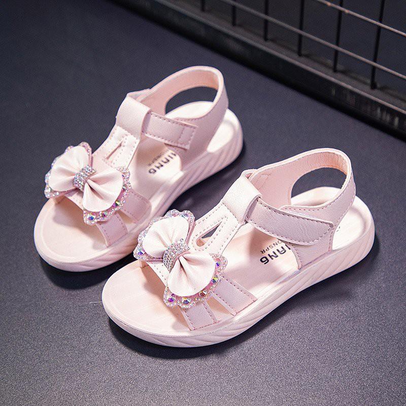 Sandal Bé Gái 2-13 Tuổi Quai Ngang Siêu Nhẹ Đế Êm Chống Trơn Trượt Gắn Nơ Đính Đá Phong Cách Hàn Quốc D36