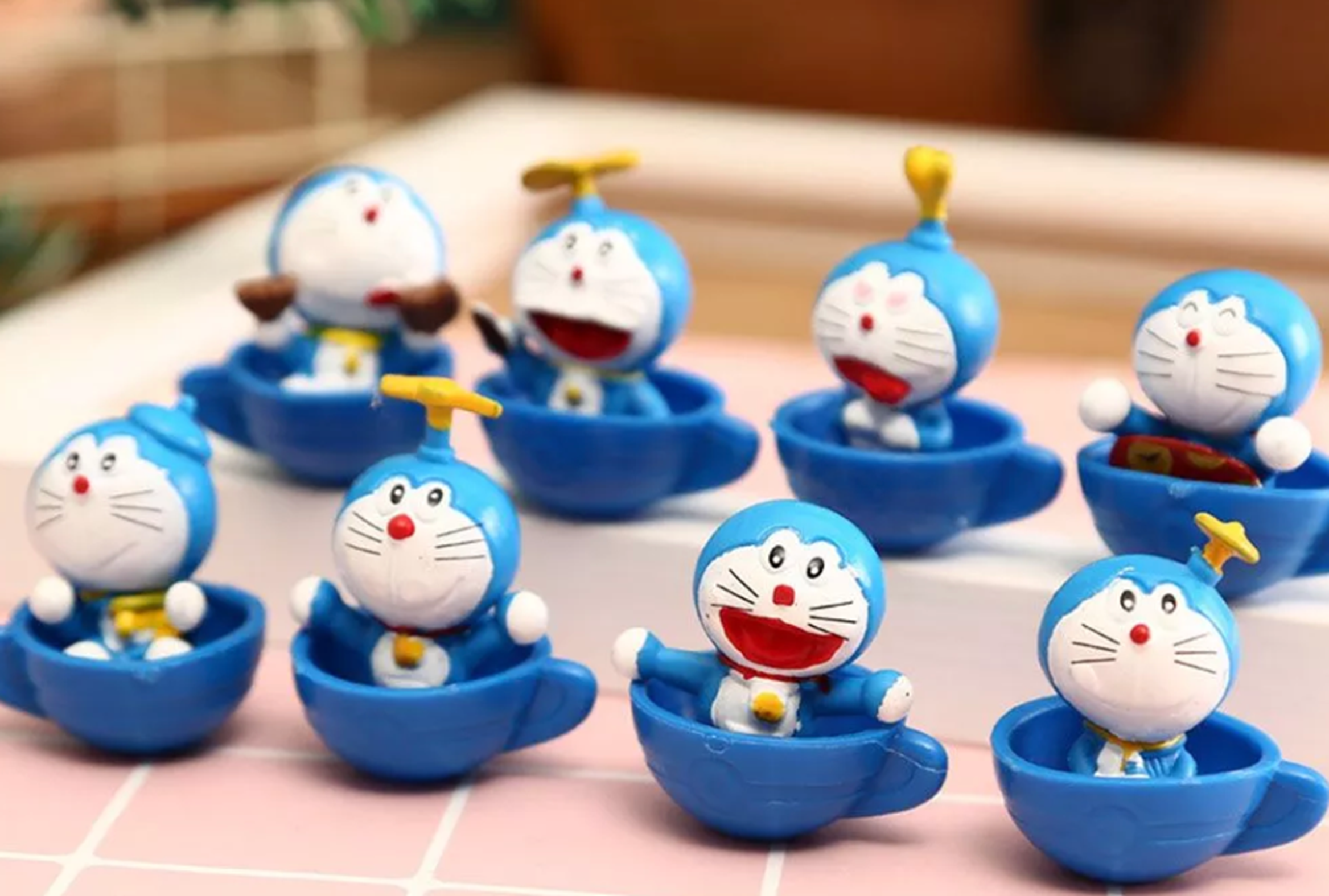 Doraemon ngồi trên tách trà - Bộ 1 mô hình nhân vật Doraemon dễ thương