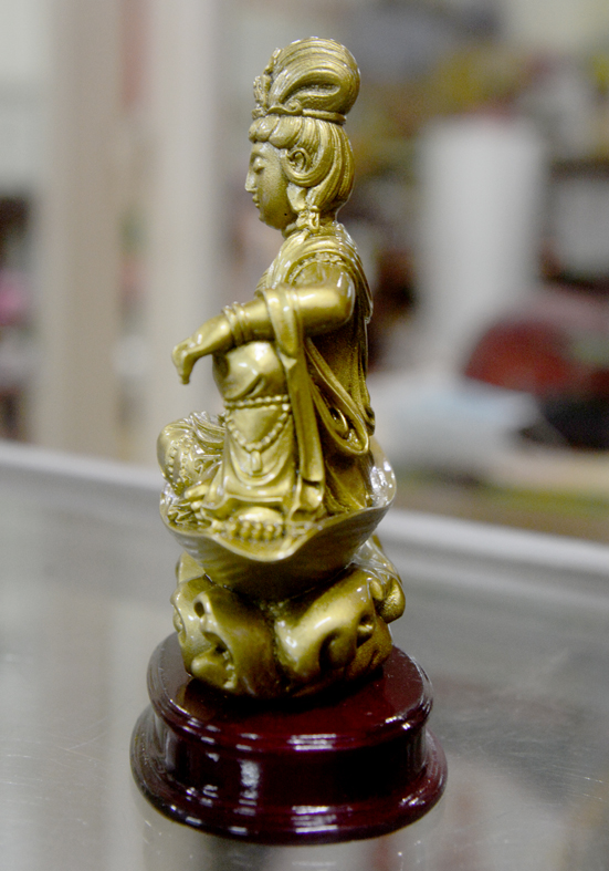 Tượng ngài Quan Thế Âm Bồ Tát ngồi thuyền cao 10cm-Nhiều mẫu