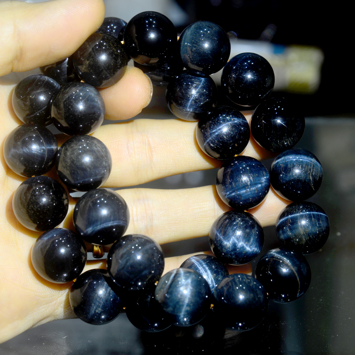 Vòng tay chuỗi đá mắt hổ xanh dương