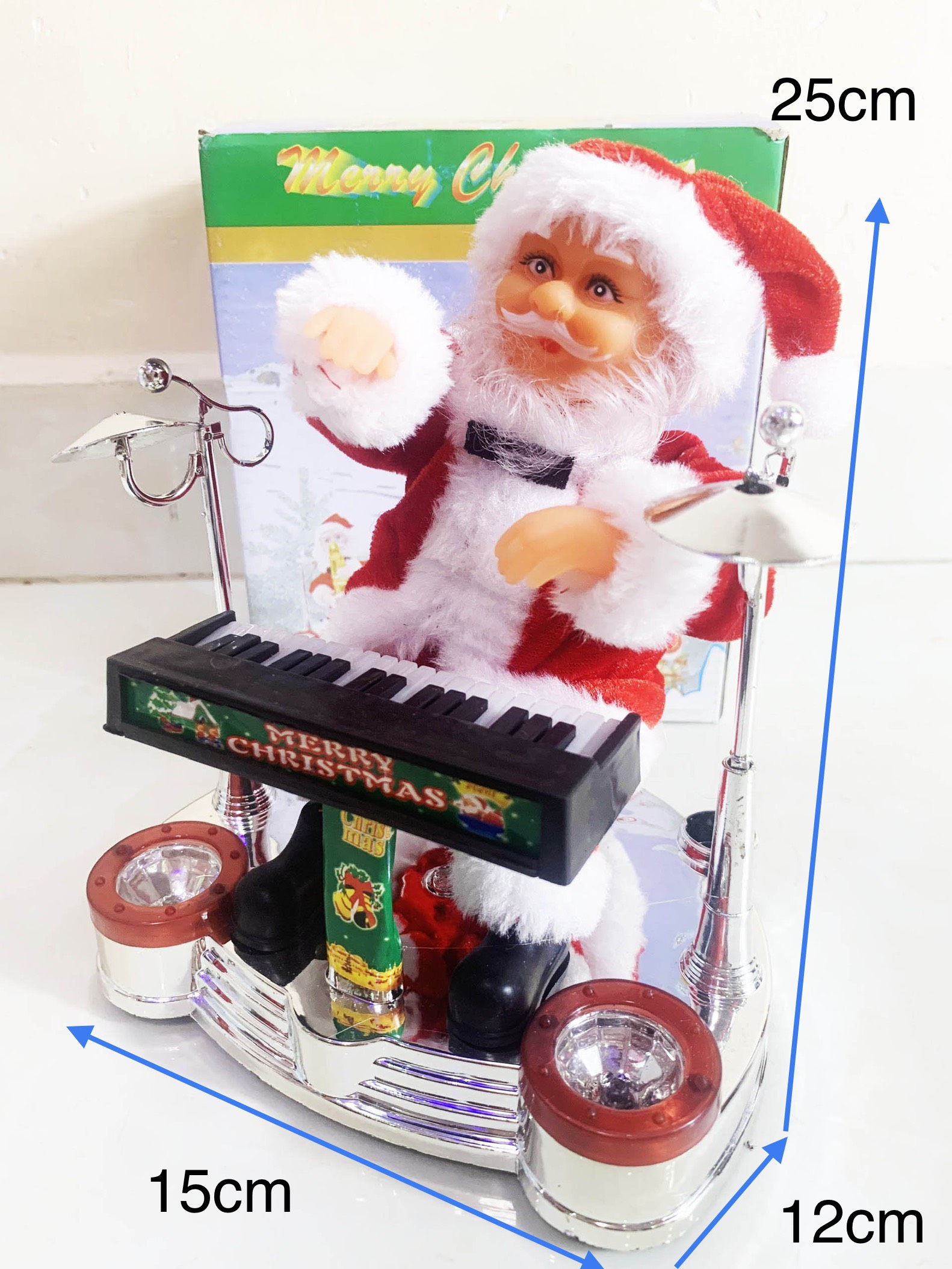 Đồ chơi ông già noel đứng thổi kèn, ngồi thổi kèn, đánh piano, đánh trống nhạc có đèn nhạc giáng sinh