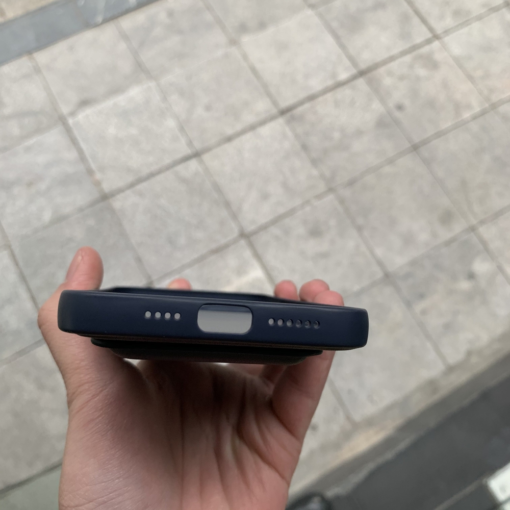 Bao da cao cấp dành cho iPhone 12 Pro Max