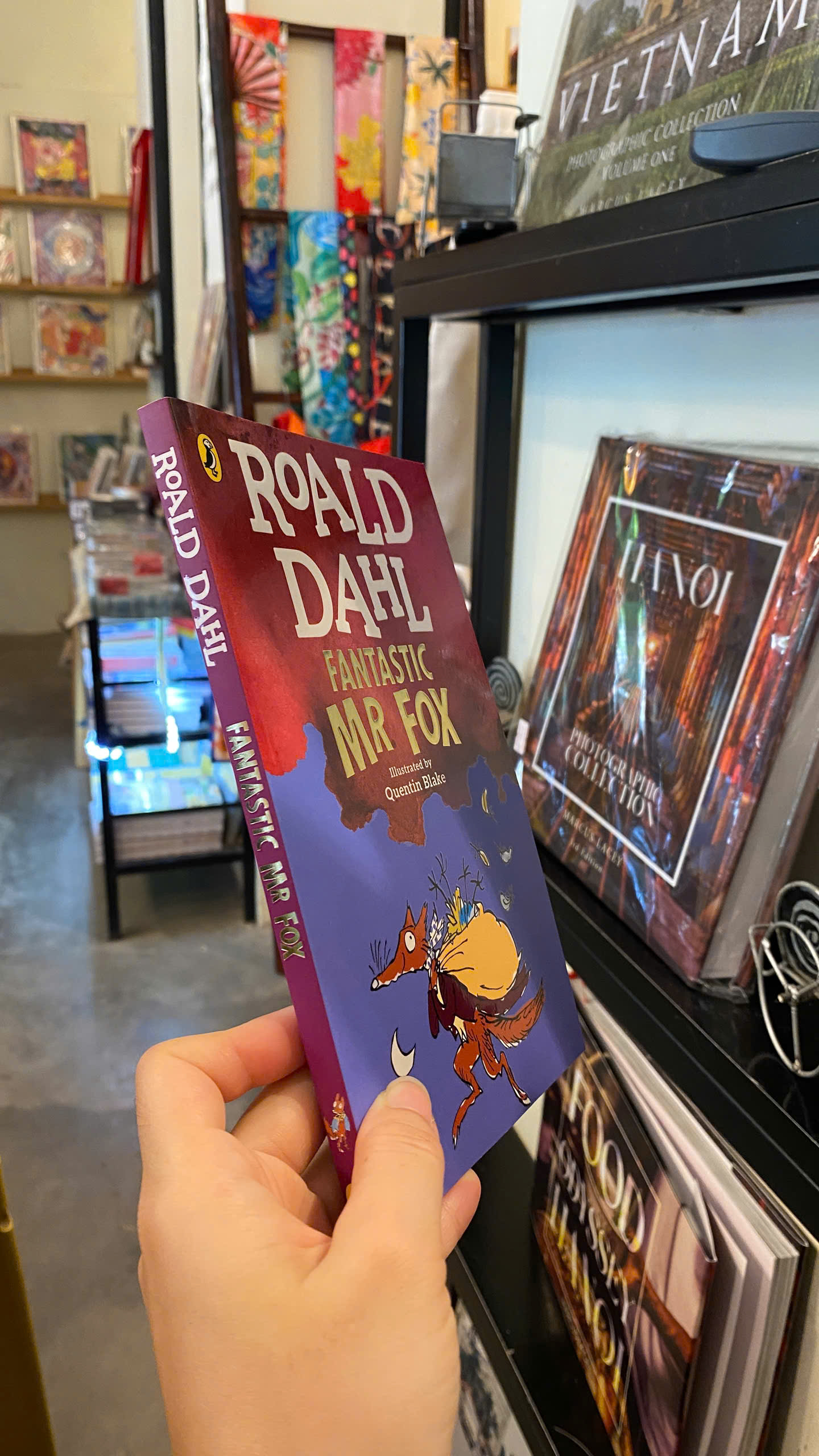 Sách - Fantastic Mr Fox by Roald Dahl | Children's Fiction / Sách trẻ em / Ngoại văn nhập khẩu