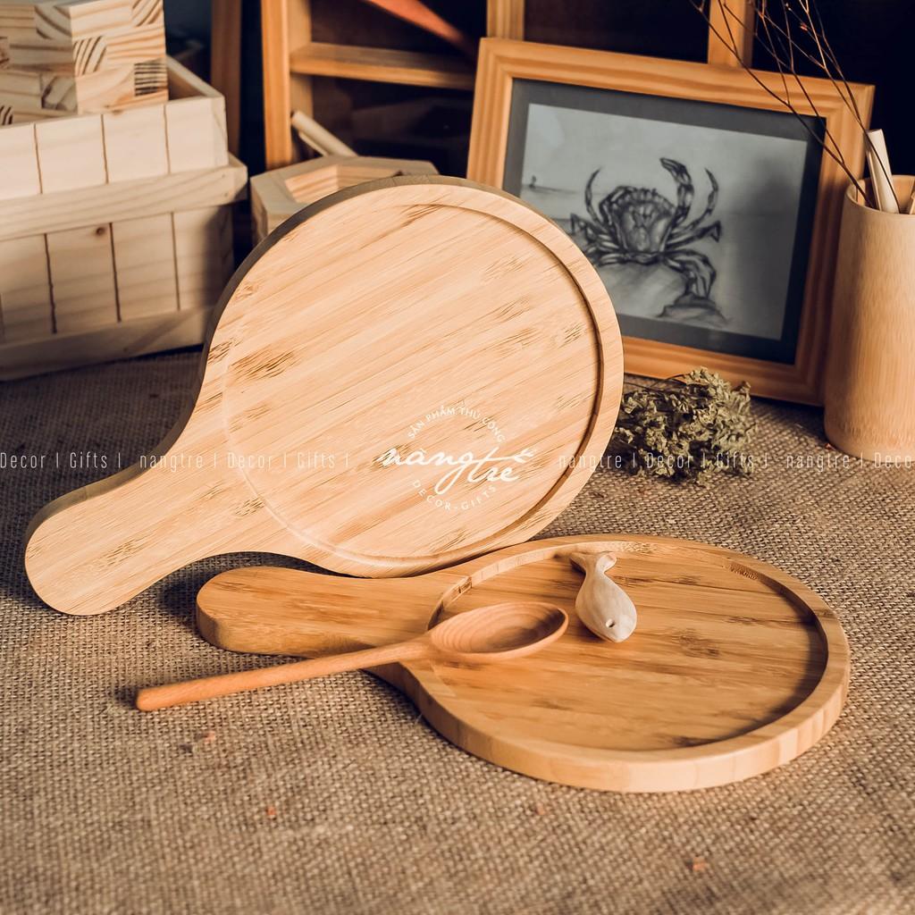 Khay gỗ tre đựng bánh pizza, khay gỗ tròn có tay cầm - wooden tray