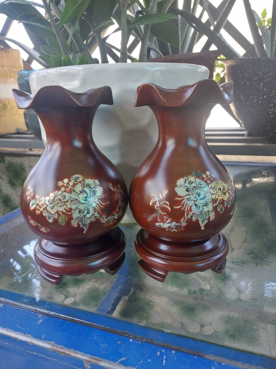 Cặp Lục bình hoa huệ gỗ lim cẩn hoa hàng nguyên khối cao 20cm