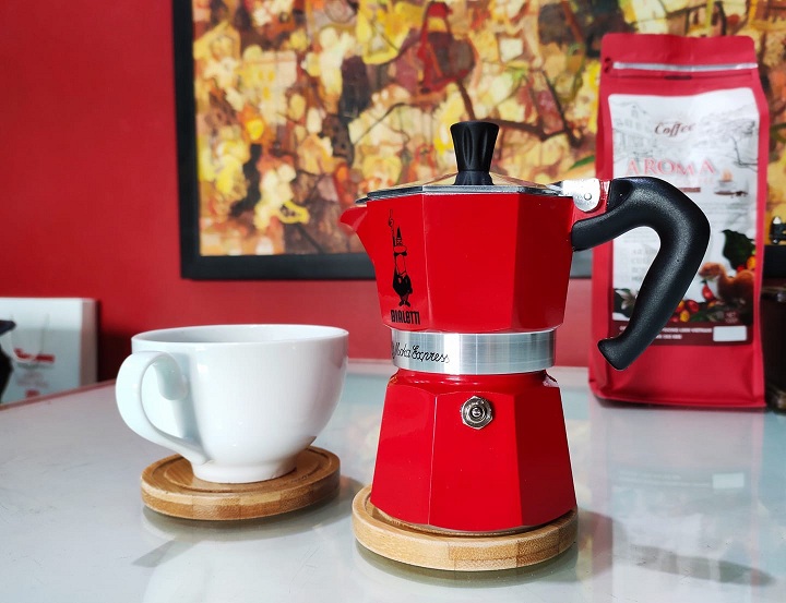 Ấm pha cà phê BIALETTI MOKA EXPRESS ROSSA 3 CUP  - 130ml . Hàng Chính hãng