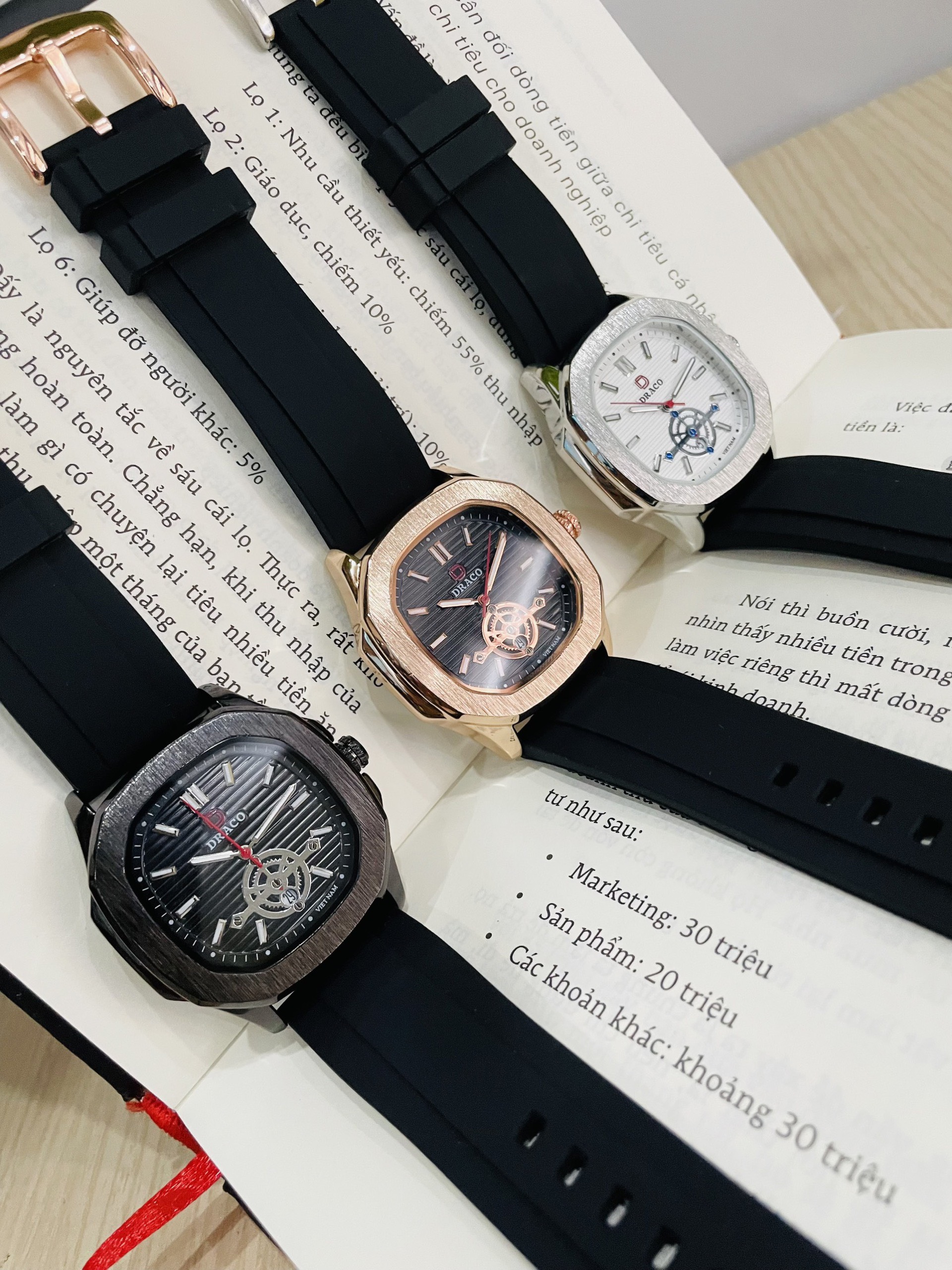 ĐỒNG HỒ NAM - THƯƠNG HIỆU VIỆT DRACO D22-DD06 - " Decision" BẠC