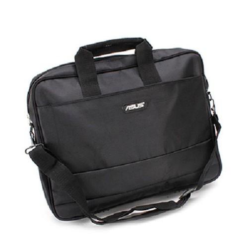 Cặp laptop sinh viên nam nữ