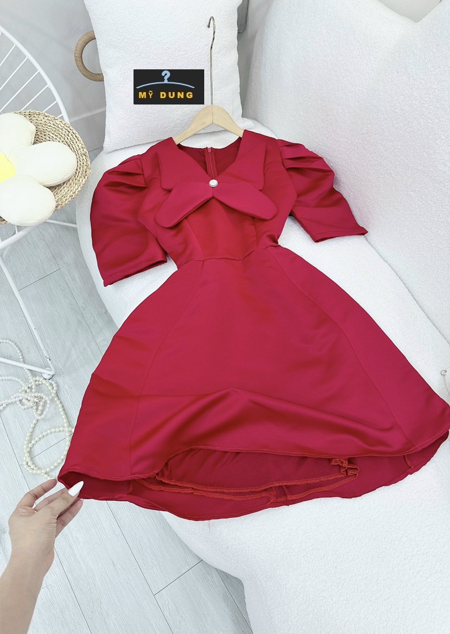 ĐẦM XOÈ CỔ V ĐÍNH NƠ-TAY PHỒNG- NHẸ NHÀNG- STYE TIỂU THƯ NGỌT NGÀO
