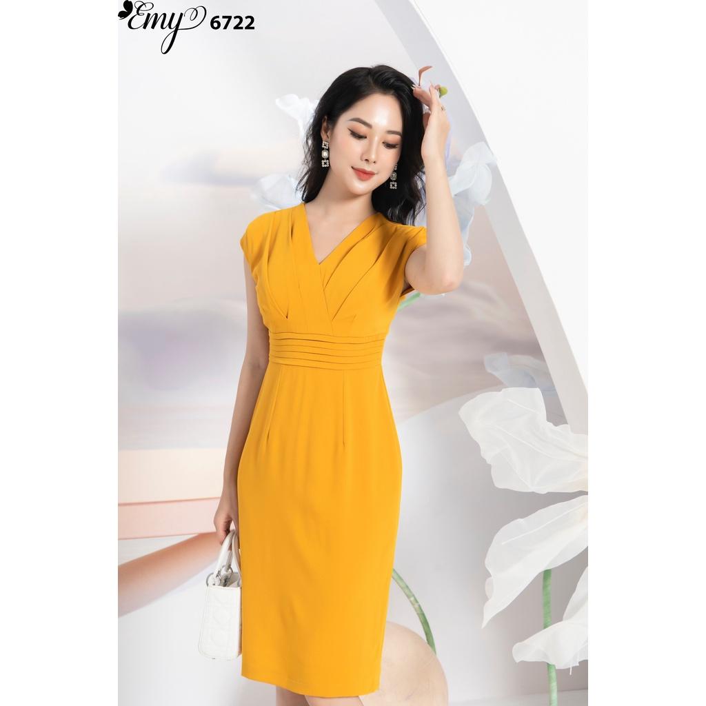 Đầm EMY EM6722 Body Vàng Cổ V Đắp Chéo