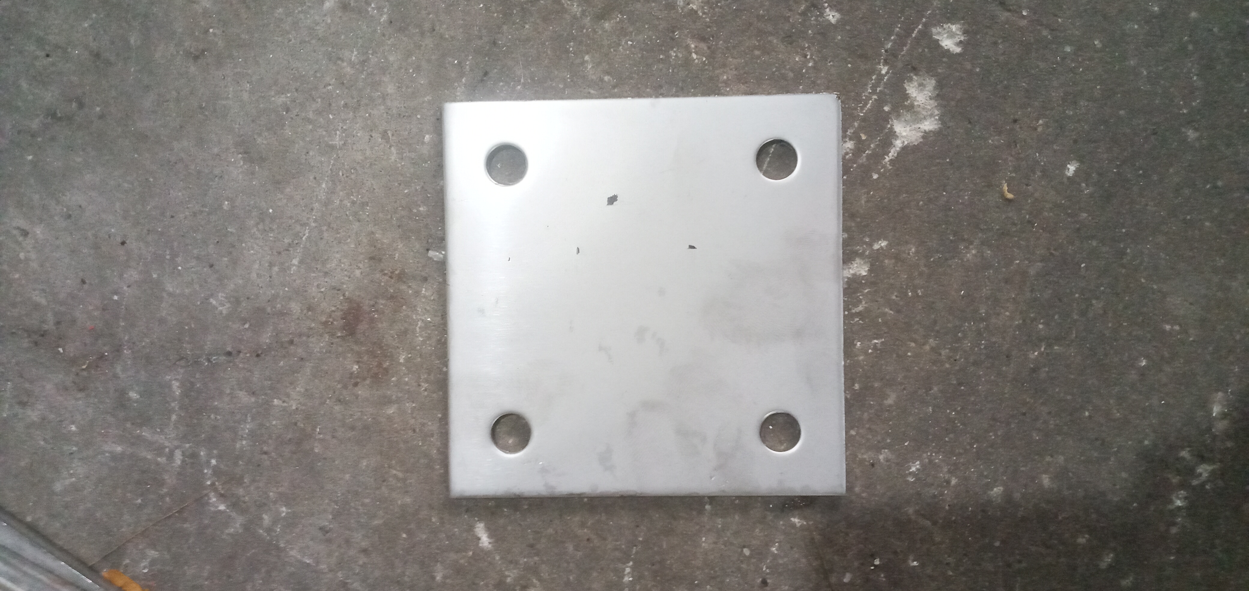 Bản mã inox 304 ,dày 5mm , kt 10x10 cm