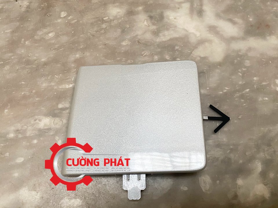 Nắp móc kéo cứu hộ Mitsubishi Attrage 2020-2024 mã 6400J766