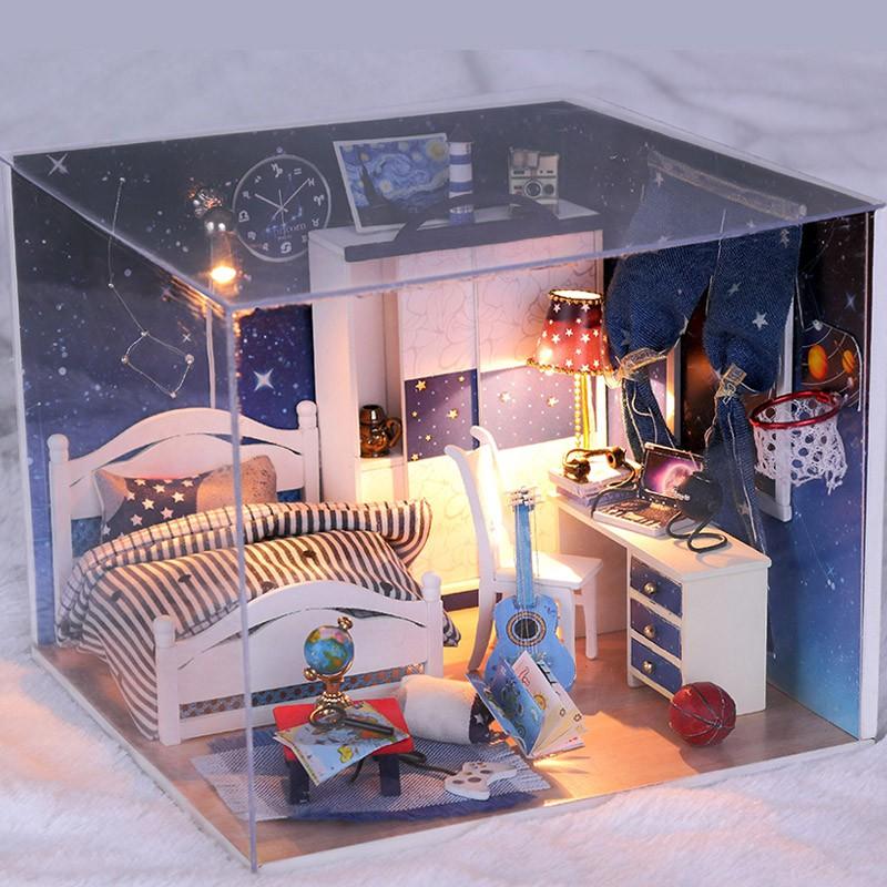 Mô hình nhà DIY Doll House DayTime Kèm Đèn LED và Mica chống bụi