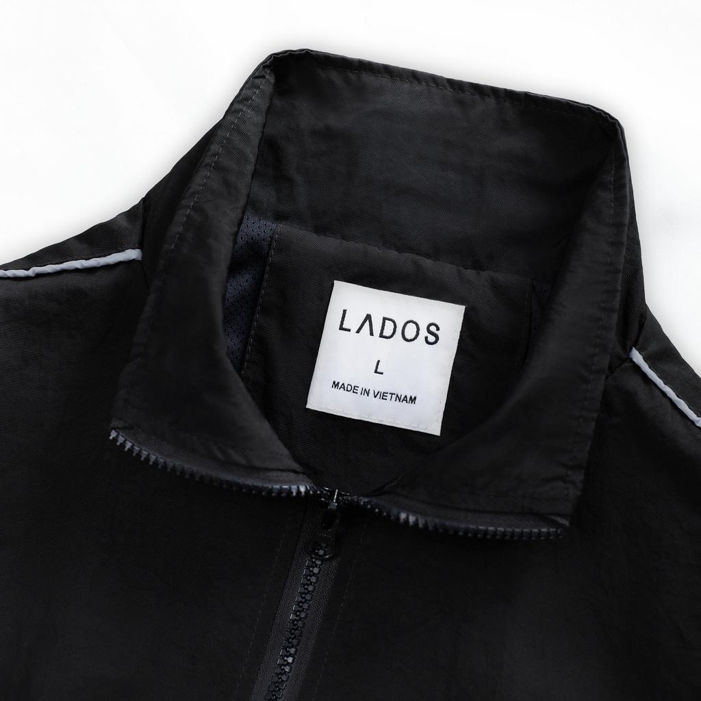 Áo khoác dù nam đen in cao cấp form đẹp Lados-2079 có túi trong, kẻ sọc tay thời trang