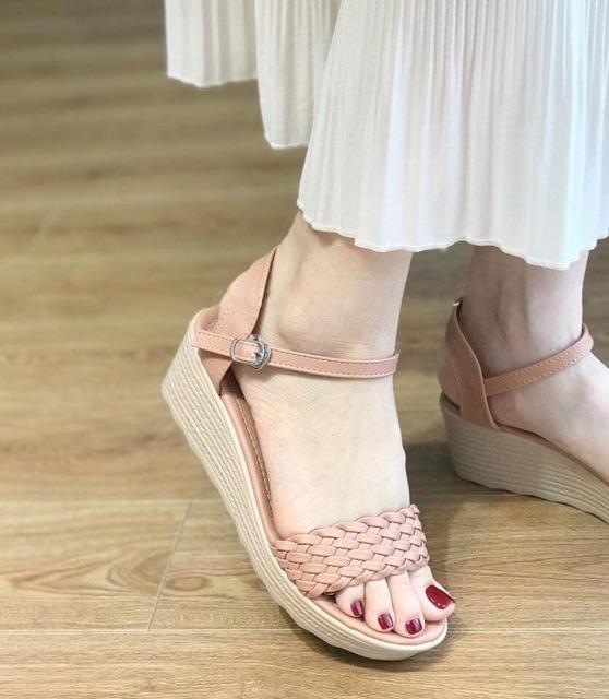 Dép xuồng quai tết dây
