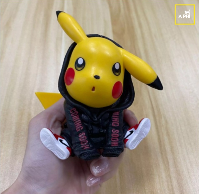 Mô hình Pikachu Hoodie siêu cute đáng yêu trang trí phòng tặng quà