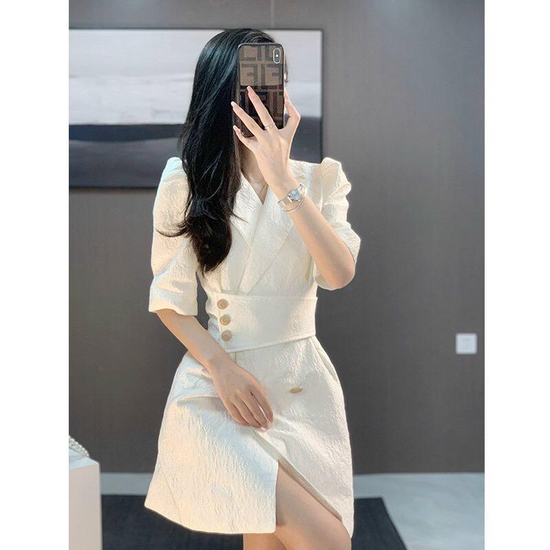ĐẦM VEST CHẤT GẤM PHỐI NÚT TAY LỞ 12837