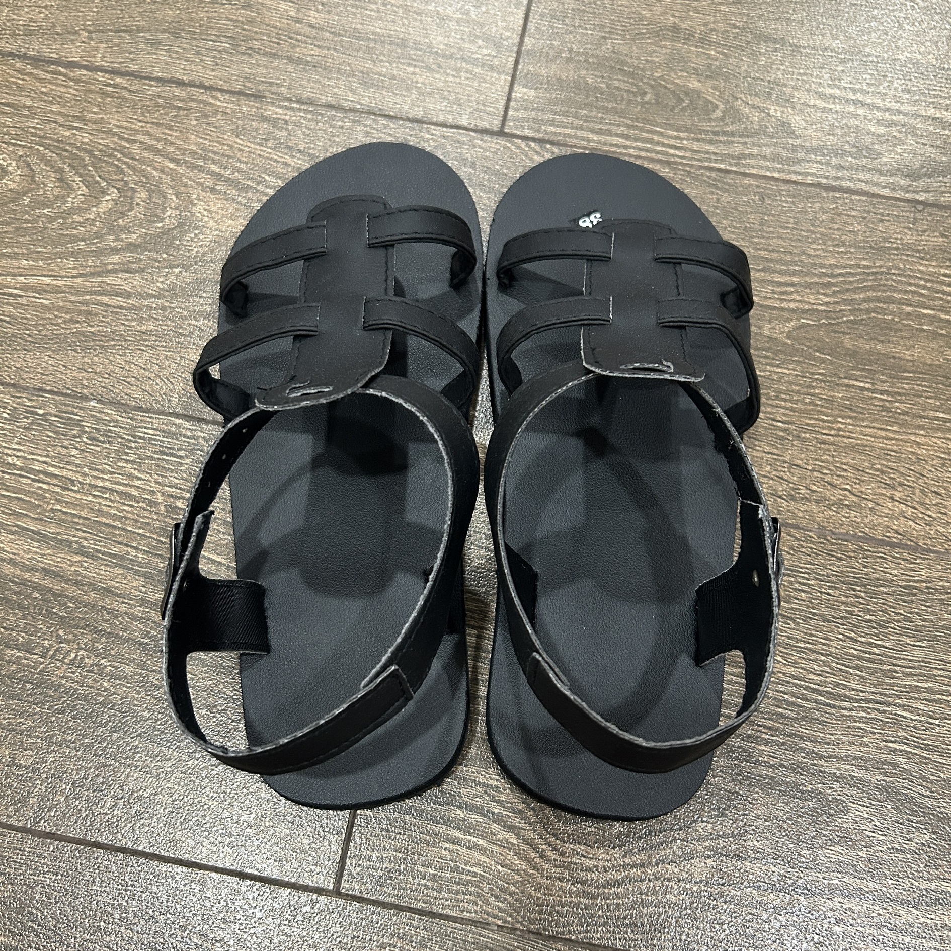 Giày sandal nữ quai rọ đan bassic đế cao 1.5 CM LYNA SANDAL