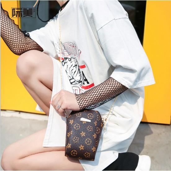 Túi đeo chéo đựng điện thoại hoa văn sang trọng đẹp thời trang - Shop trẻ thơ NK