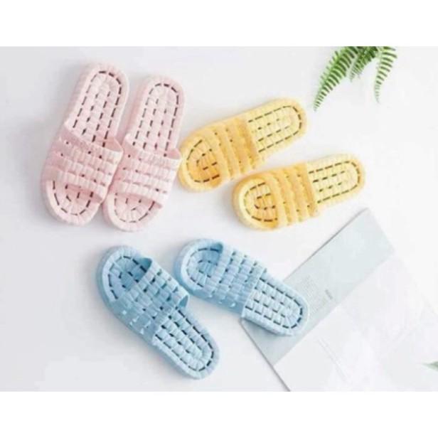 Dép xốp lỗ đi trong nhà tắm văn phòng siêu bền, siêu rẻ, chống trơn trượt |